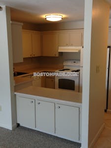 Stoneham 1 Bed 1 Bath - $1,925 75% Fee