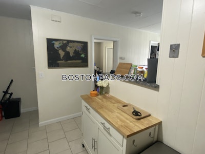 Cambridge 1 Bed 1 Bath  Porter Square - $2,700