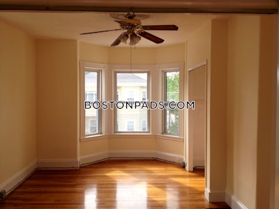 Medford 3 Beds Tufts  Tufts - $3,000