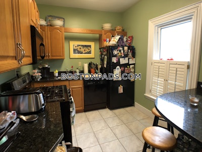 Somerville 3 Beds 1 Bath  Davis Square - $4,050