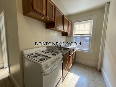 Somerville 1 Bed 1 Bath SOMERVILLE  Spring Hill - $2,250