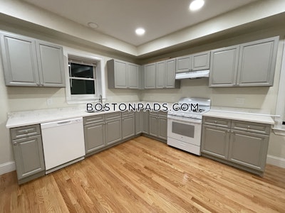 Cambridge 3 Bed, 2 Bath Unit  Porter Square - $4,300