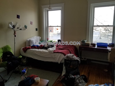 Allston Apartment for rent 2 Bedrooms 1 Bath Boston - $3,000